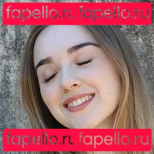 Sara Holmes / holmes_sara Onlyfans Photo Gallery 