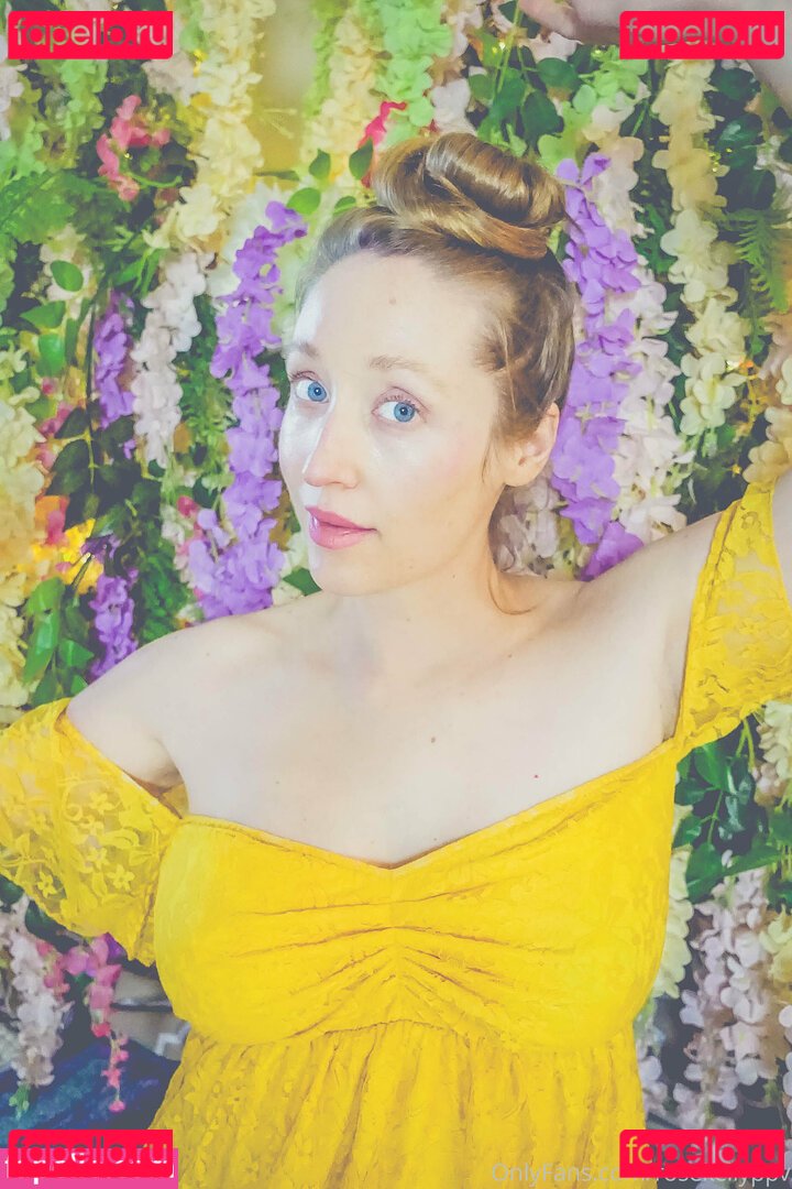 rosekellyppv / the.wholesome.feed Onlyfans Photo Gallery 