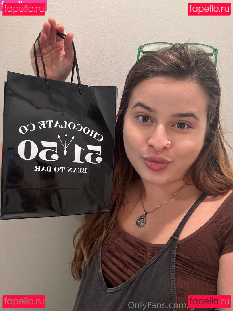 green.gabi / greengabi Onlyfans Photo Gallery 