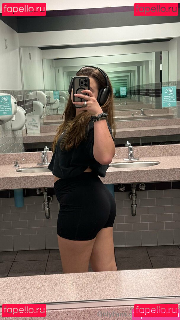 green.gabi / greengabi Onlyfans Photo Gallery 