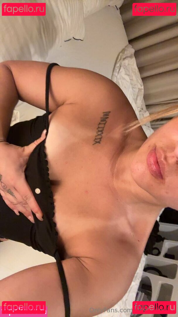 u493069682 Onlyfans Photo Gallery 