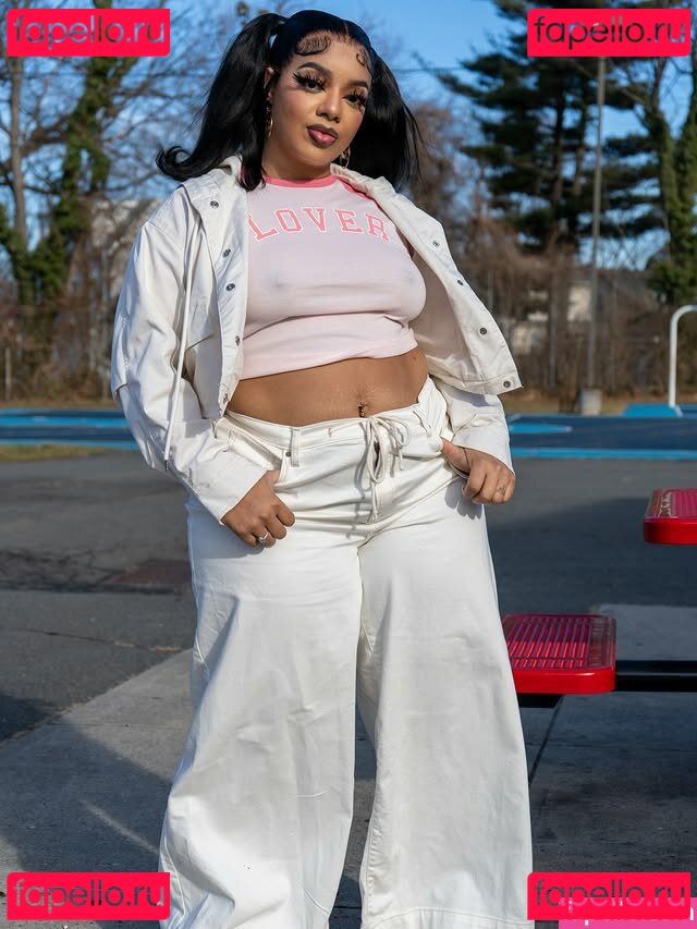 iamchyng Onlyfans Photo Gallery 