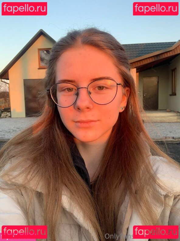 kirafirst Onlyfans Photo Gallery 