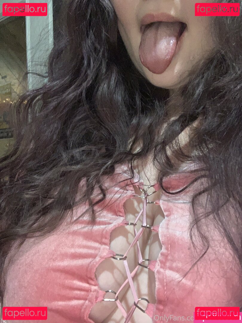 _bustygirl / bustybbgirl Onlyfans Photo Gallery 