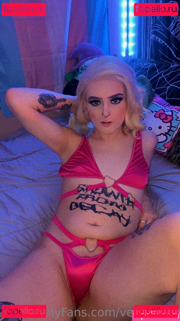 veeisaslut / veesualist Onlyfans Photo Gallery 