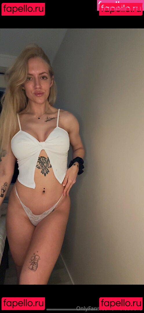 mbisabella Onlyfans Photo Gallery 
