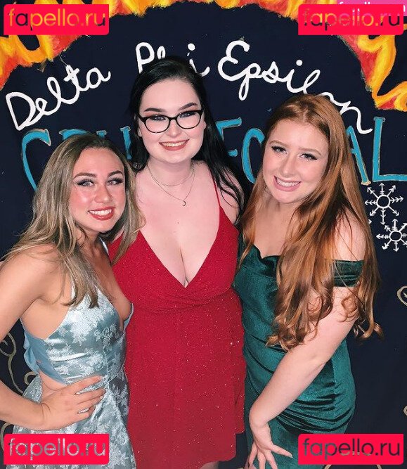 Kylie / KylieKarma / kylie_karma Onlyfans Photo Gallery 