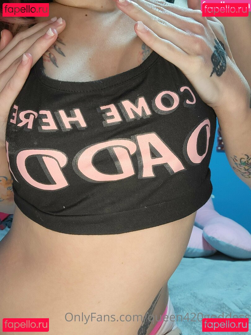 queen420goddess / sarakevill100 Onlyfans Photo Gallery 