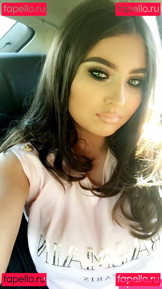 Emily T / emilyskitchen818 / emilyt07 Onlyfans Photo Gallery 