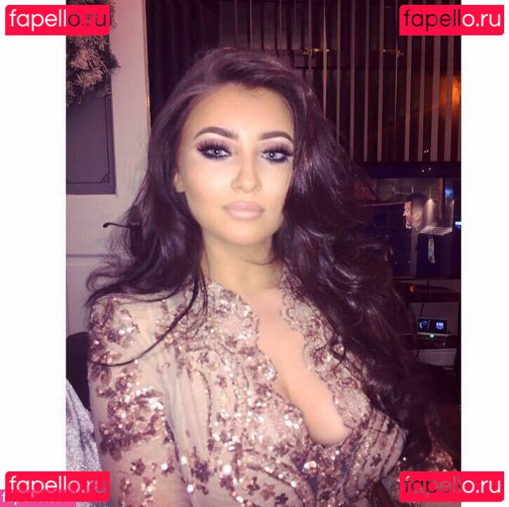 Emily T / emilyskitchen818 / emilyt07 Onlyfans Photo Gallery 