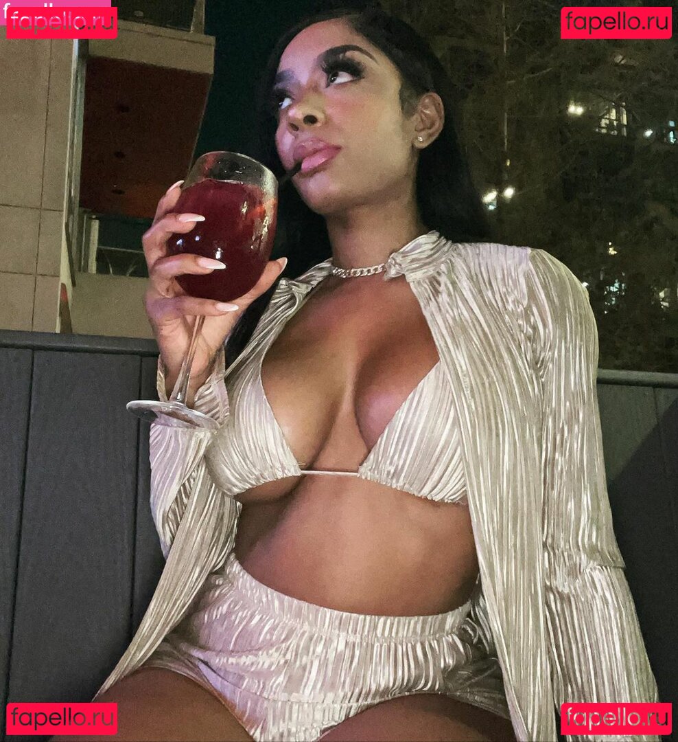 ashaughndon / ashaughnfitness Onlyfans Photo Gallery 