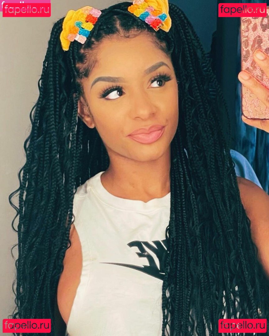 ashaughndon / ashaughnfitness Onlyfans Photo Gallery 