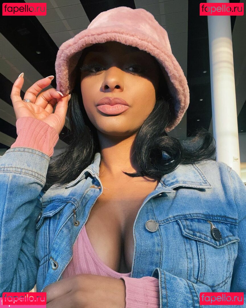 ashaughndon / ashaughnfitness Onlyfans Photo Gallery 