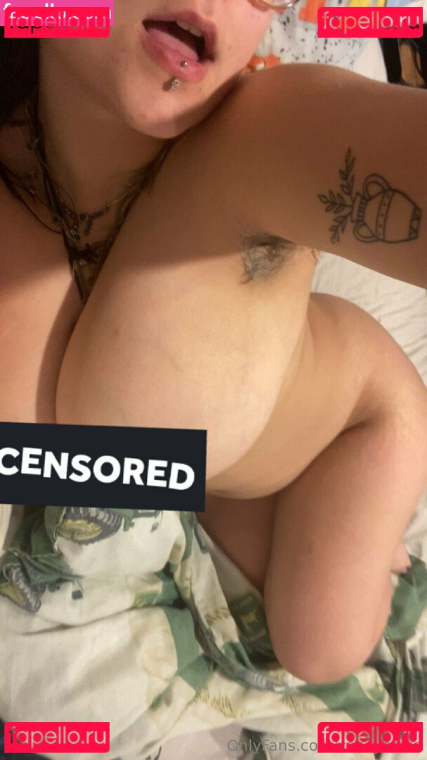awkwardcasey / caseycmss Onlyfans Photo Gallery 