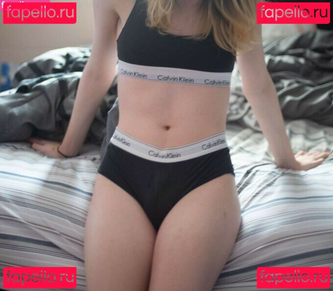 cattrino / cattrinooo / missvioletstarr Onlyfans Photo Gallery 