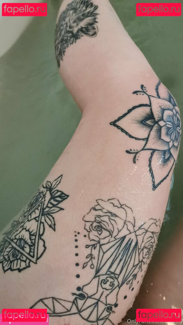 blue.lily.productions / bluelily Onlyfans Photo Gallery 