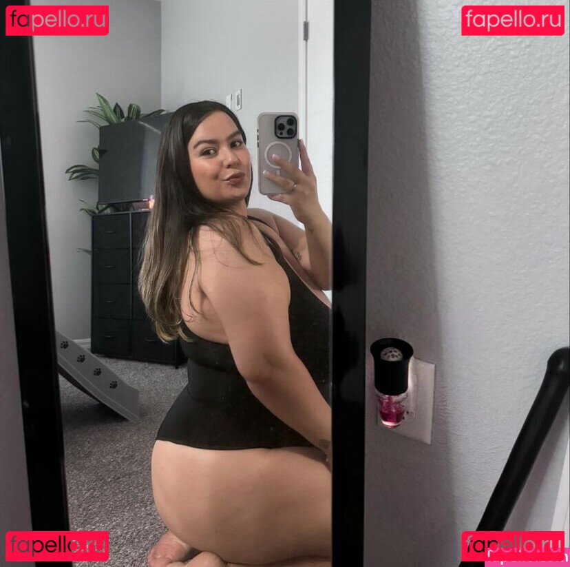 arianaaaao / arianaaao Onlyfans Photo Gallery 