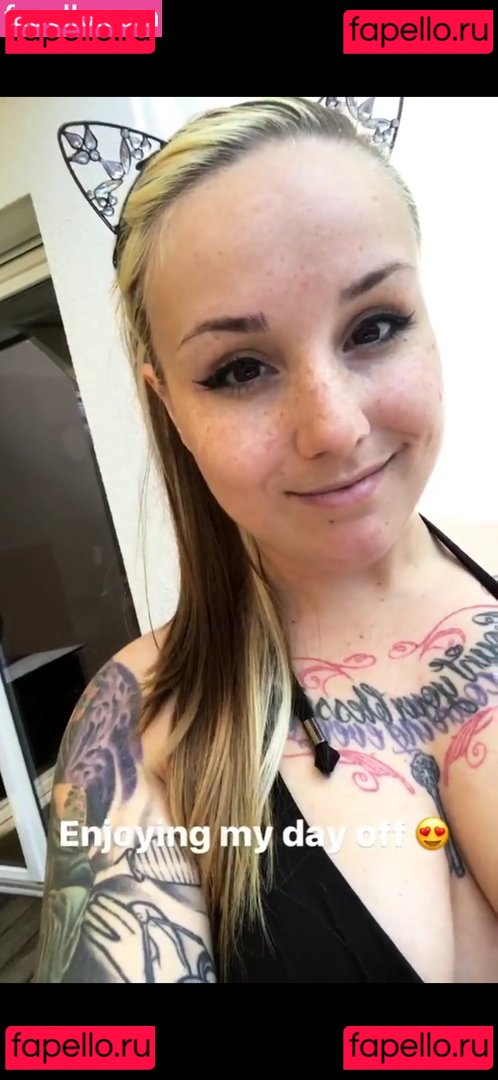 Missrage / therealmissrage Onlyfans Photo Gallery 