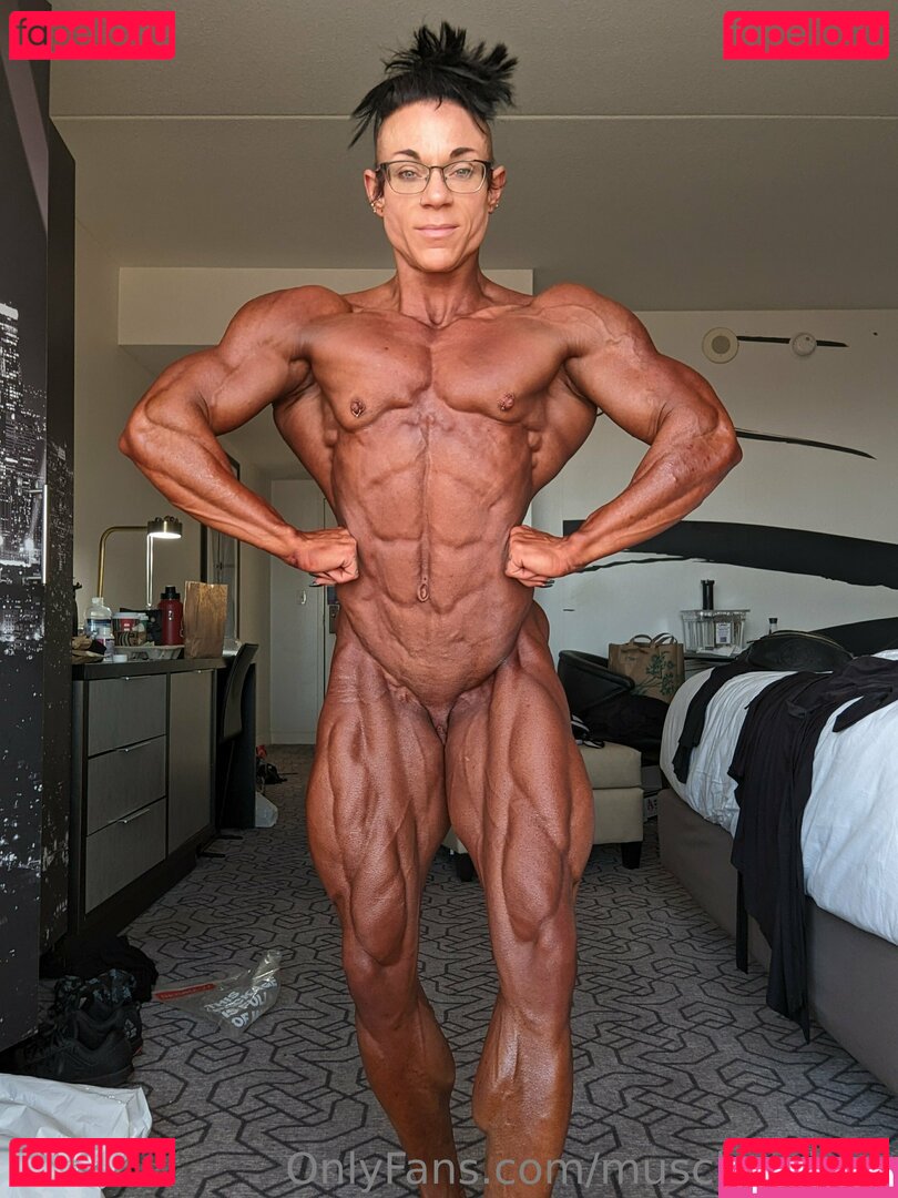 Angela Yeo / ifbb_pro_yeo Onlyfans Photo Gallery 