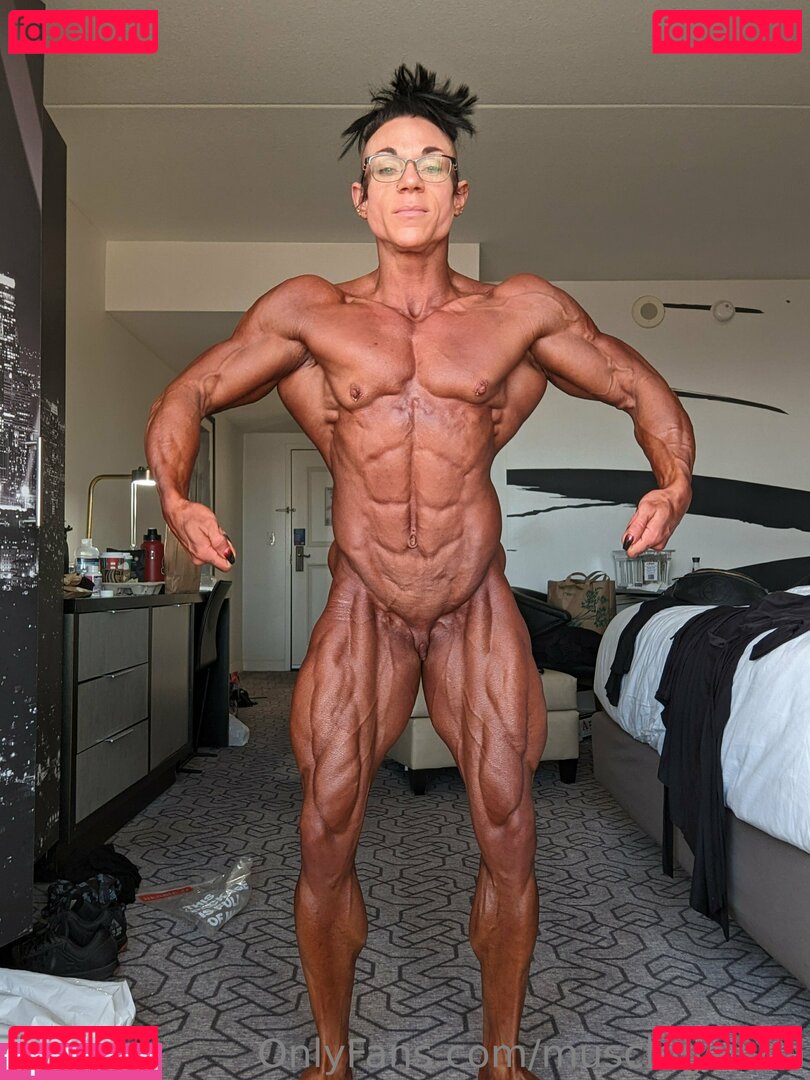 Angela Yeo / ifbb_pro_yeo Onlyfans Photo Gallery 