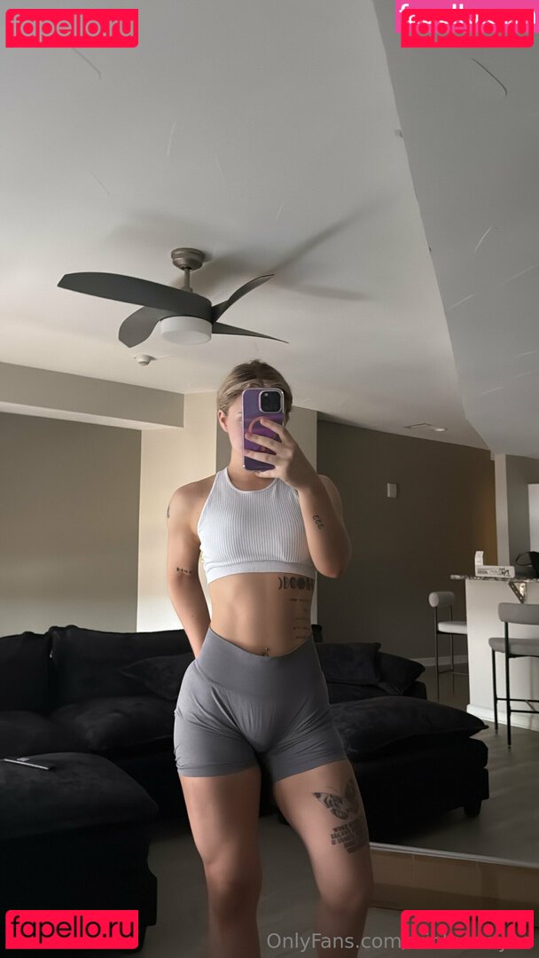 winterrayne__ / winterrrayne Onlyfans Photo Gallery 