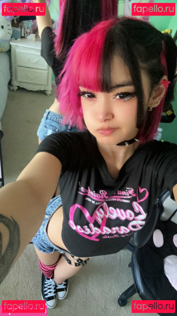 cweamche Onlyfans Photo Gallery 