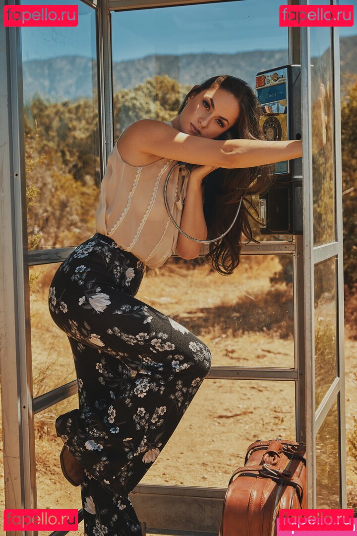 Hellojewels / hellojewels.ig / hellojewels_ Onlyfans Photo Gallery 