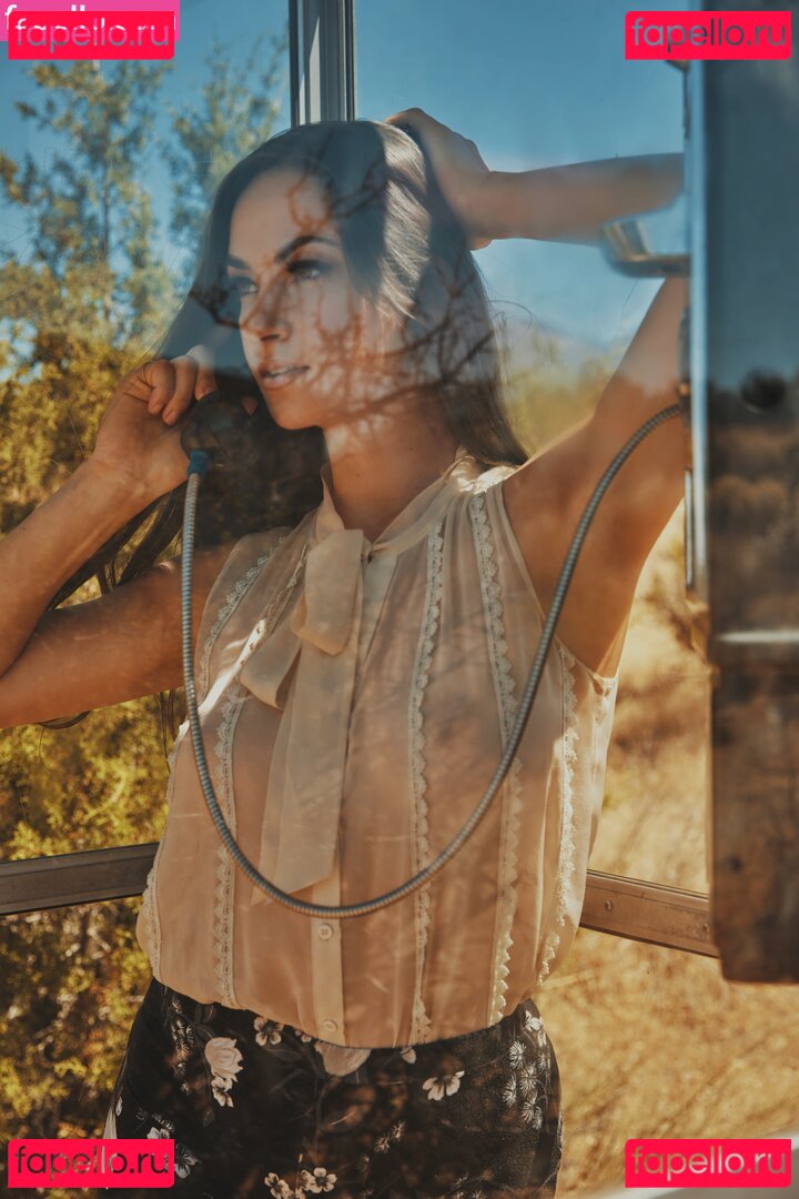 Hellojewels / hellojewels.ig / hellojewels_ Onlyfans Photo Gallery 