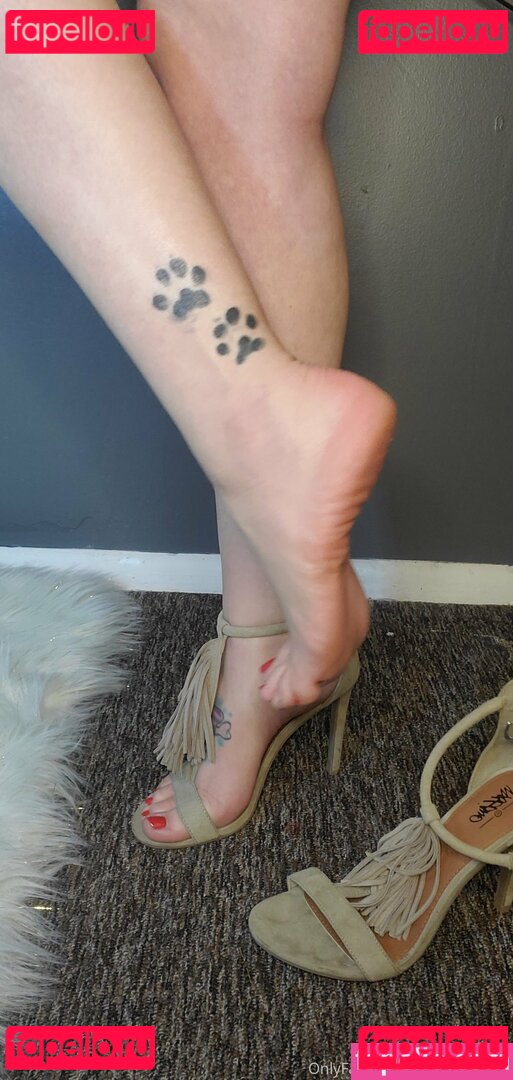 prissykrissy86 / theylovekrissy_ Onlyfans Photo Gallery 