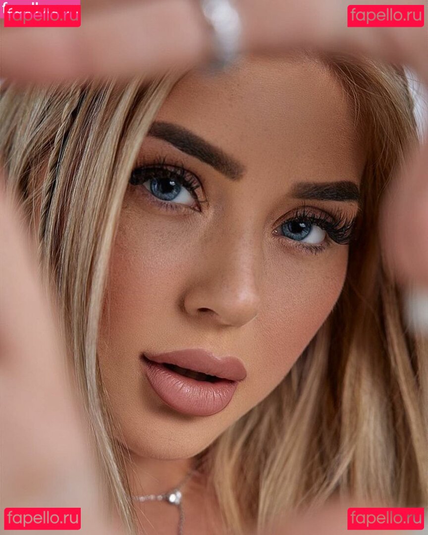 lolamoni / misslaram Onlyfans Photo Gallery 