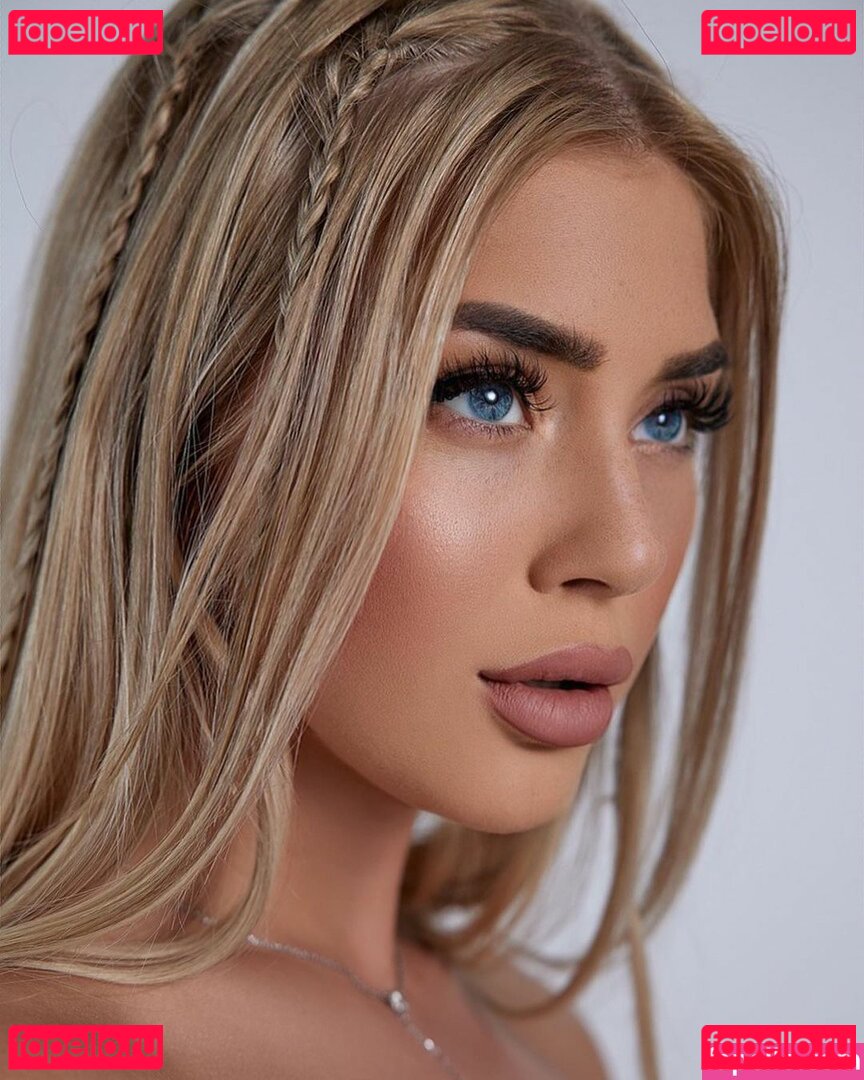 lolamoni / misslaram Onlyfans Photo Gallery 