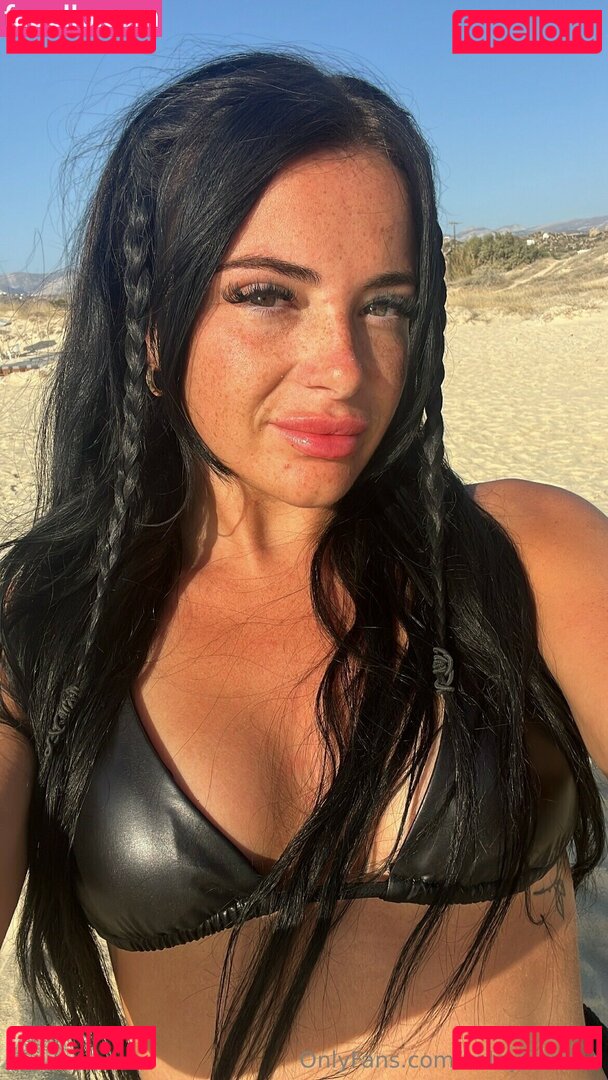 Laylala123 / layl_a7745 / laylala1233 Onlyfans Photo Gallery 