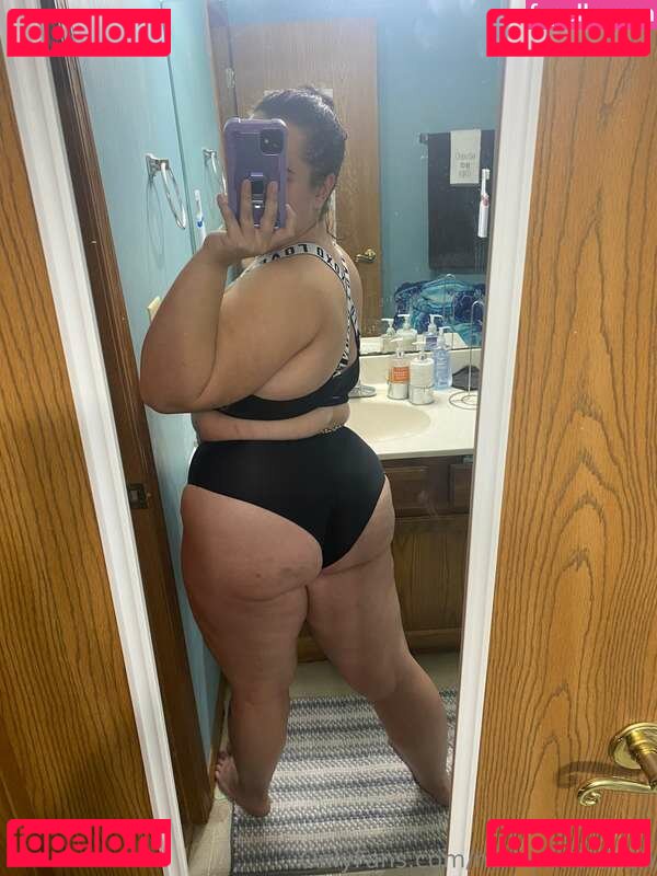 Britty Kitty / hornythickitten / hornythickitty / officialbrittkitt Onlyfans Photo Gallery 