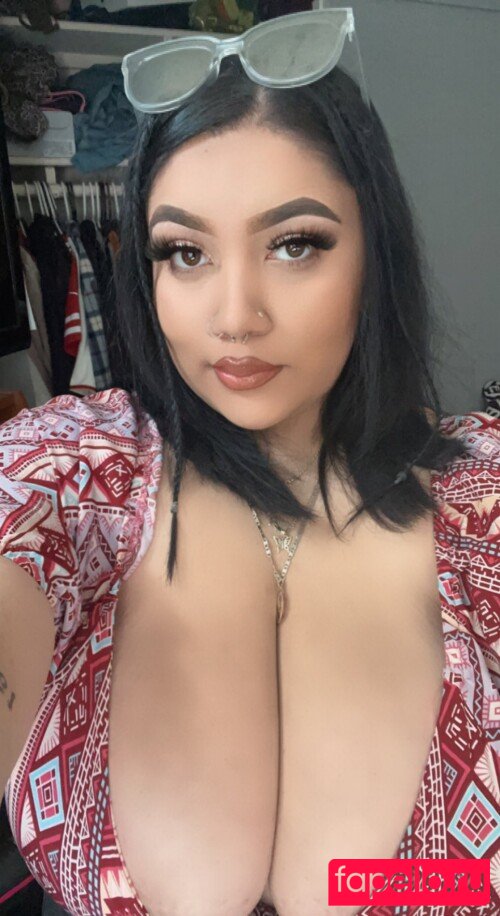 Lawhora Onlyfans Photo Gallery 