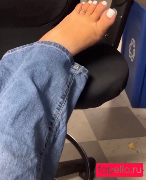 Lawhora Onlyfans Photo Gallery 