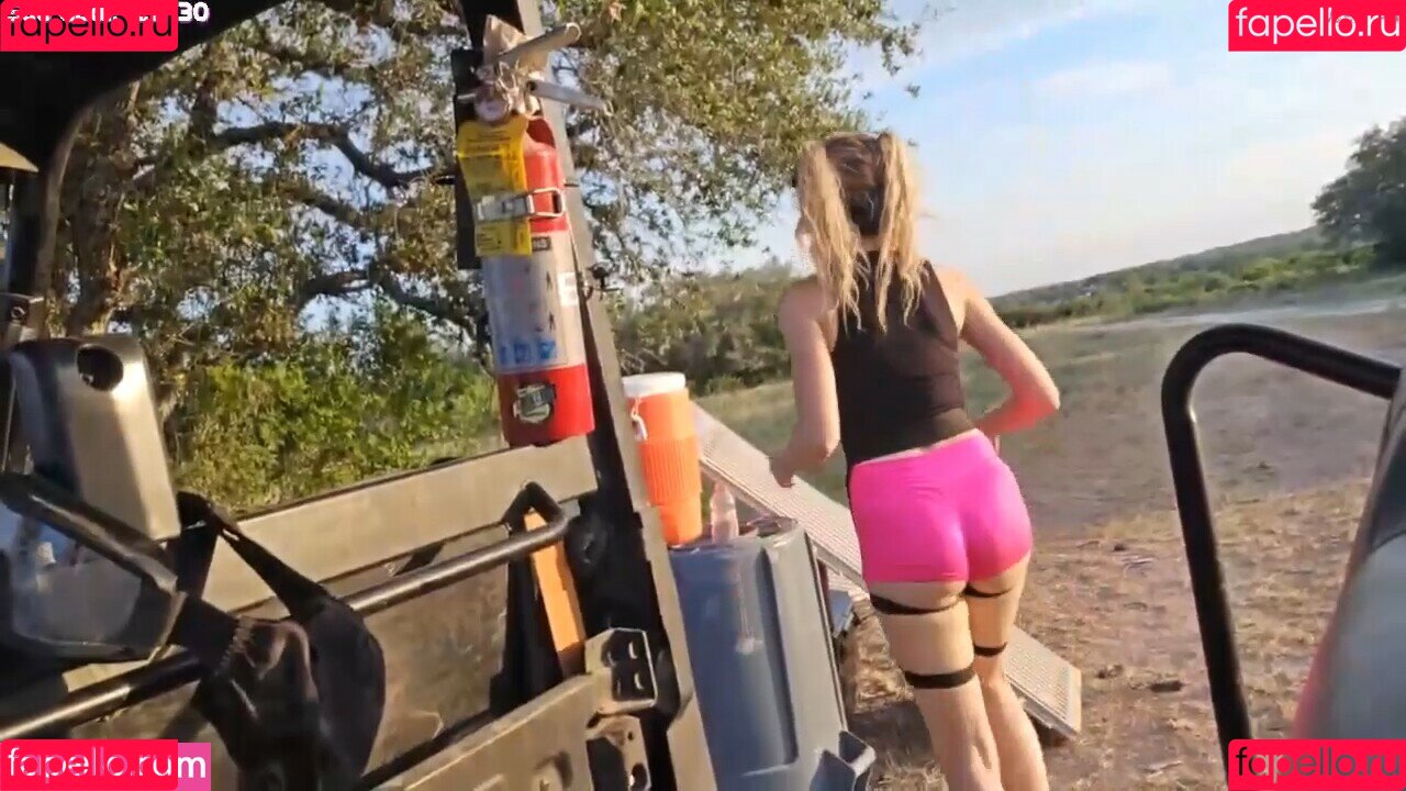 Kimmee Onlyfans Photo Gallery 