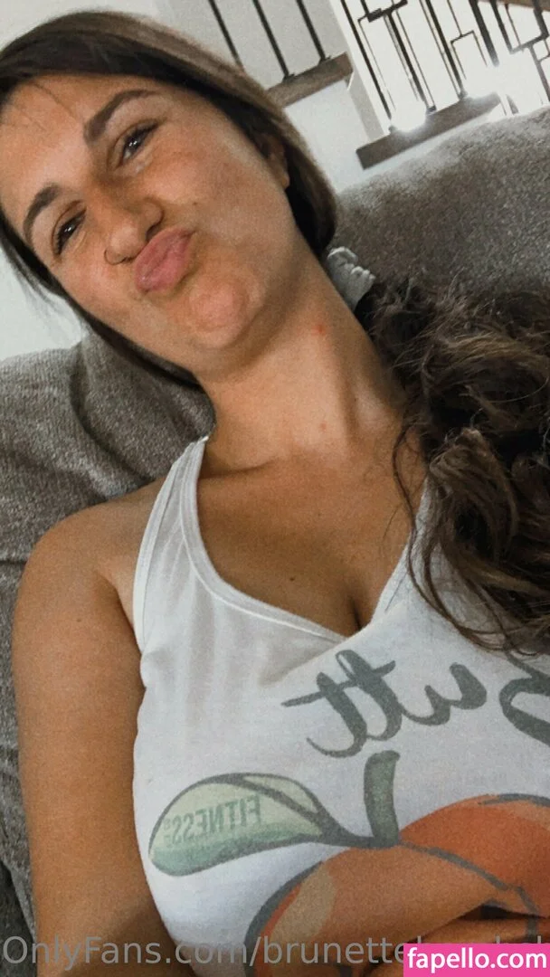 brunettebombshell13 Onlyfans Photo Gallery 