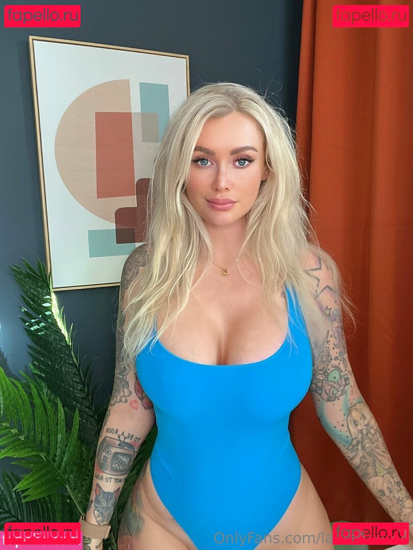 darthlux / lauraluxtv Onlyfans Photo Gallery 