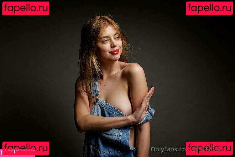 Sasha Silk / sandra_tiny Onlyfans Photo Gallery 