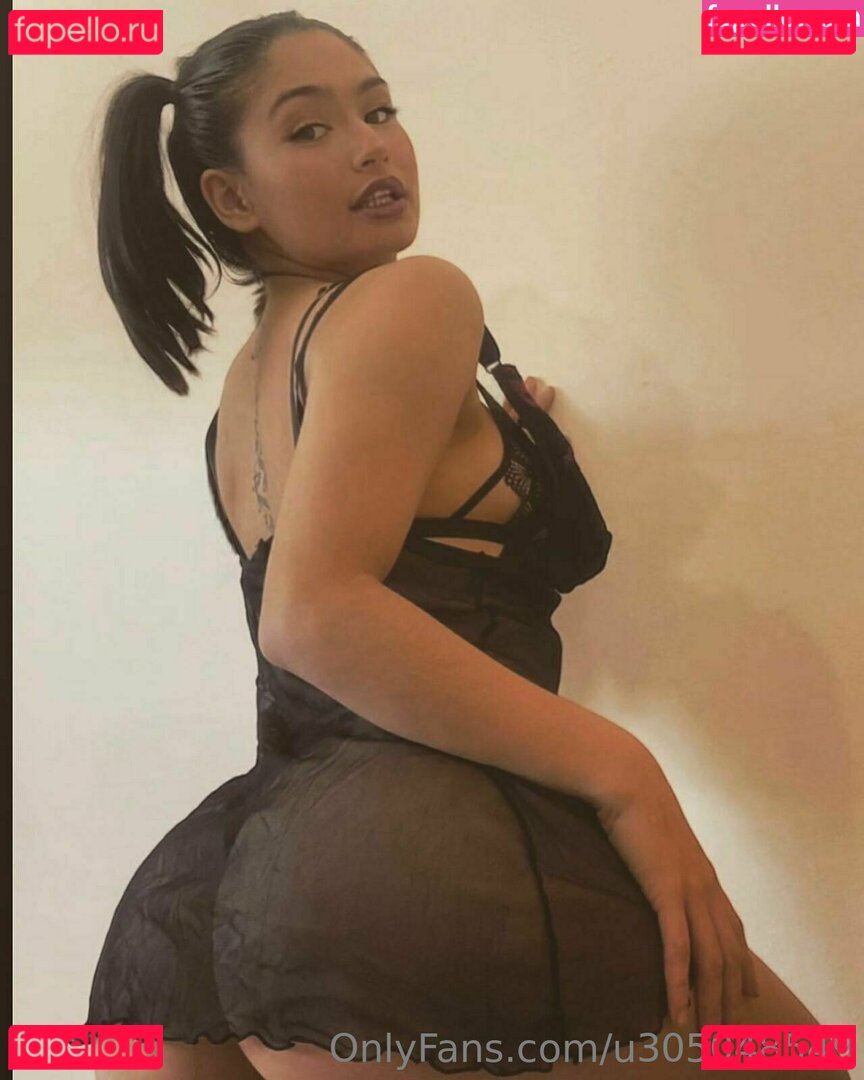 airaxhelen / mollyaira Onlyfans Photo Gallery 