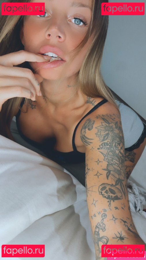 Maddywildebby Onlyfans Photo Gallery 