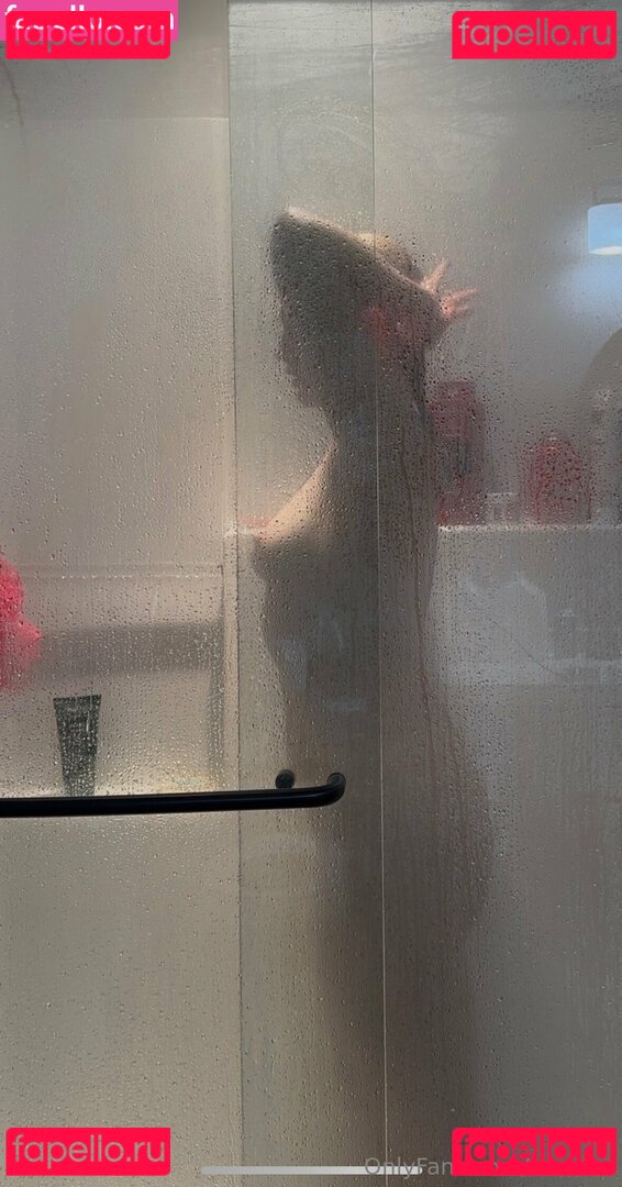 runafox / runafoxx Onlyfans Photo Gallery 