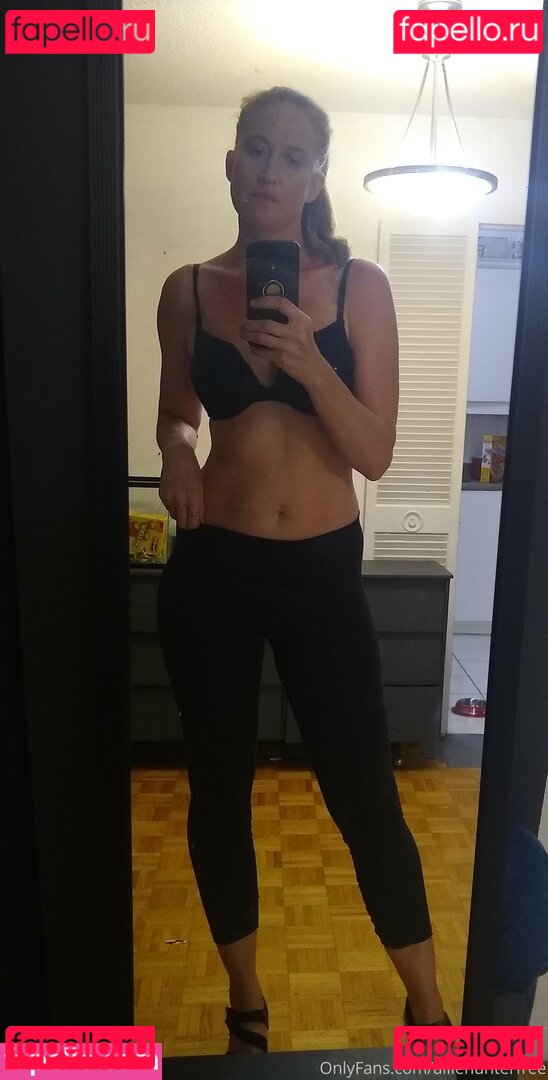 alliehunterfree / theallierae Onlyfans Photo Gallery 