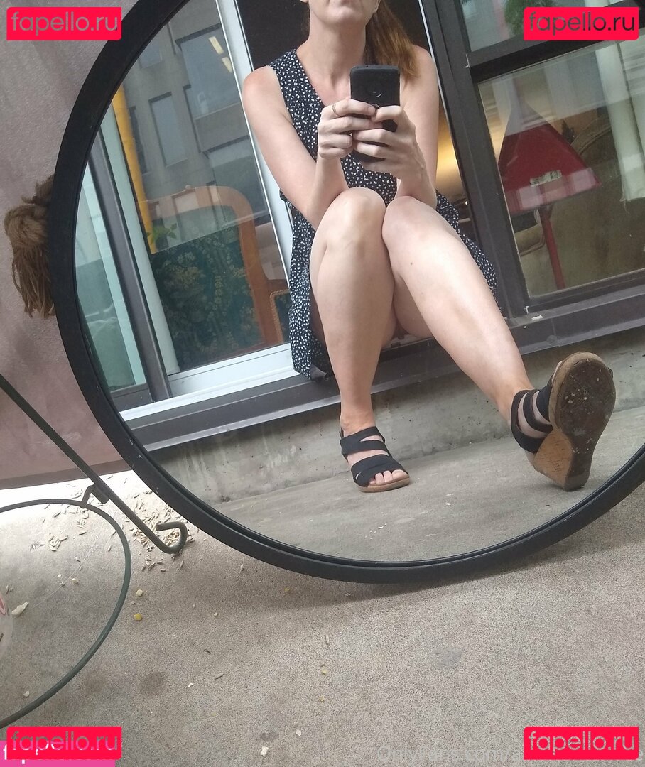 alliehunterfree / theallierae Onlyfans Photo Gallery 