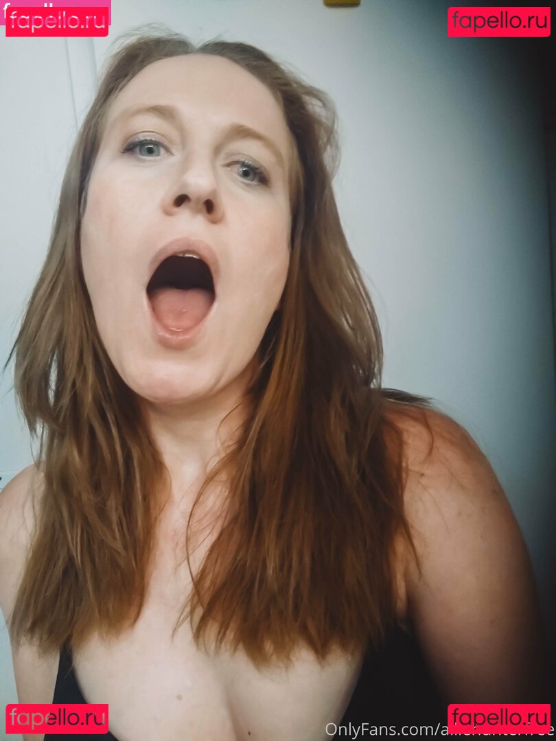 alliehunterfree / theallierae Onlyfans Photo Gallery 