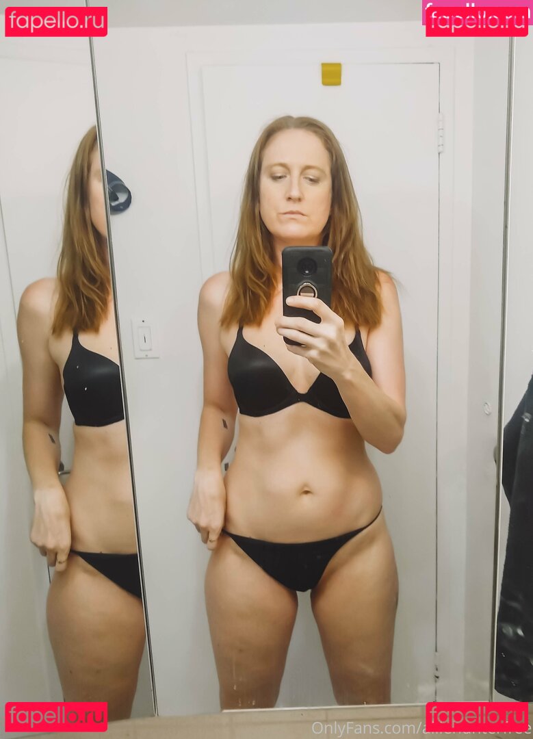 alliehunterfree / theallierae Onlyfans Photo Gallery 