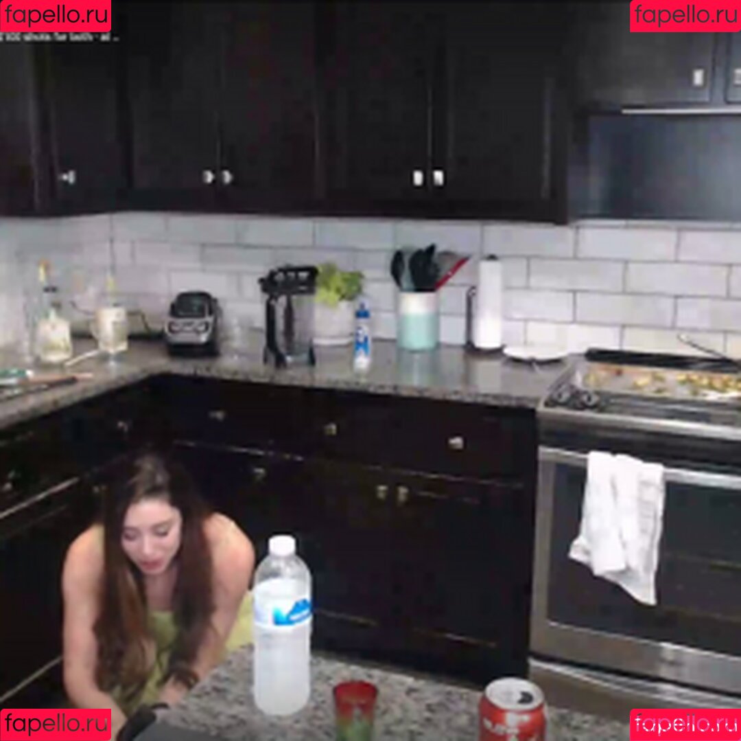 Kitchenwifi Onlyfans Photo Gallery 