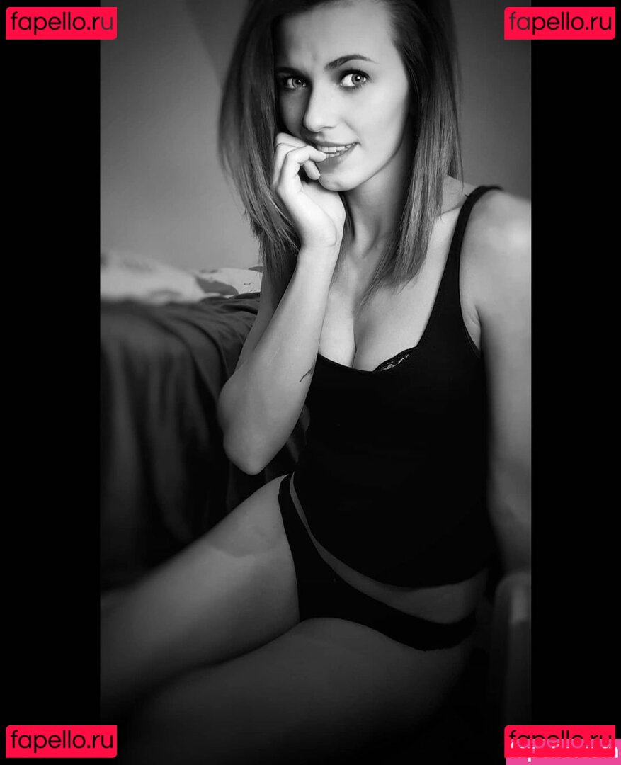 aurora_t / aurora_timea Onlyfans Photo Gallery 