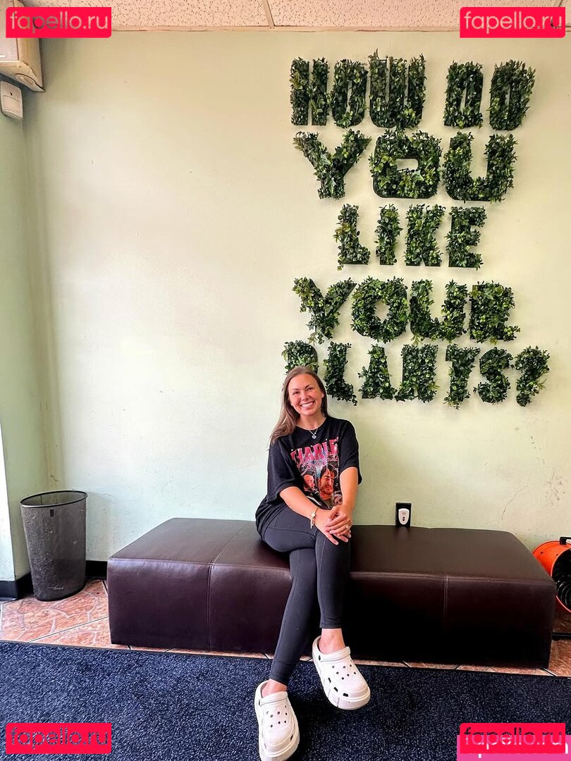 bestlifebybrooke / brookesbiglife Onlyfans Photo Gallery 