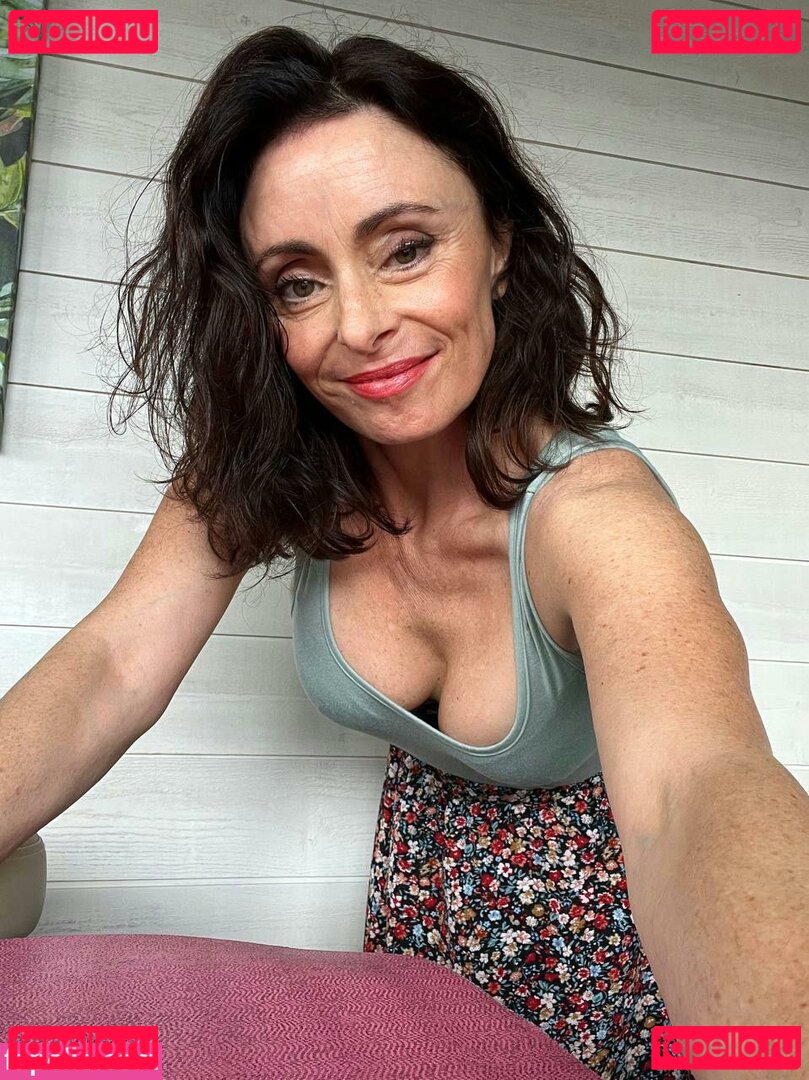 lea.cerone / lea.ceronee Onlyfans Photo Gallery 